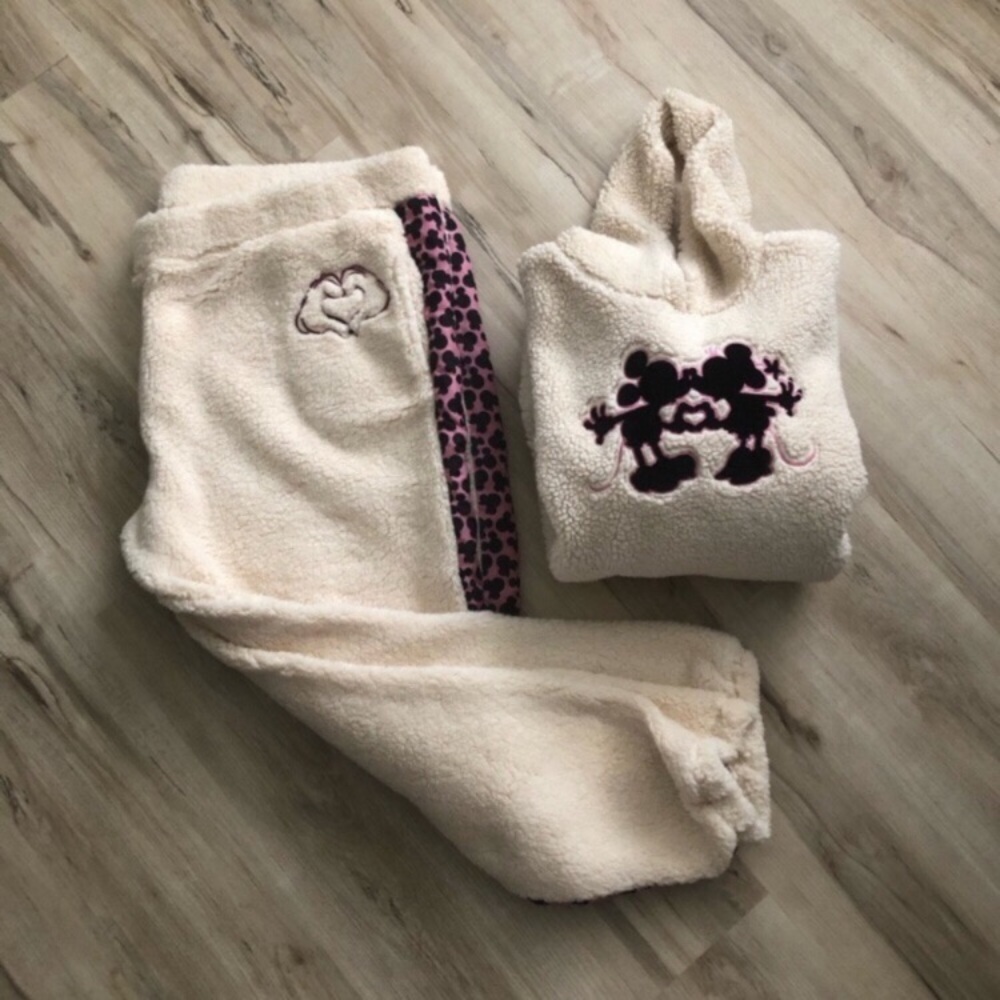 BUNDLE SET Disney Cream Fleece Sherpa Hoodie & Sweatpants Set